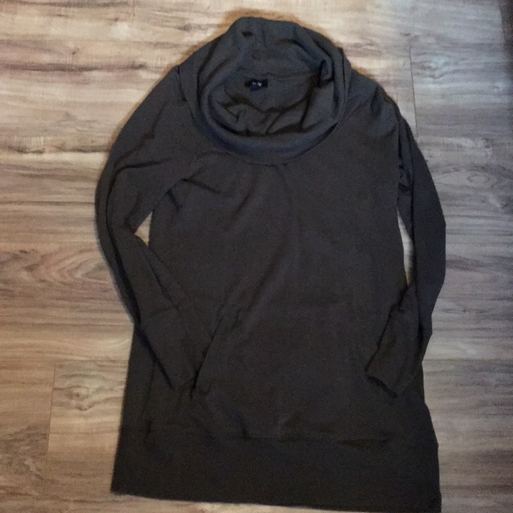 Cowl neck top